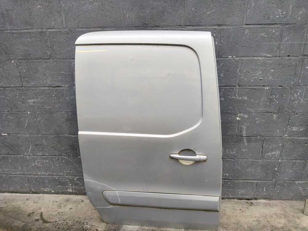 PORTE COULISSANTE ARRIERE DROITE CITROEN/PEUGEOT - Vue 1